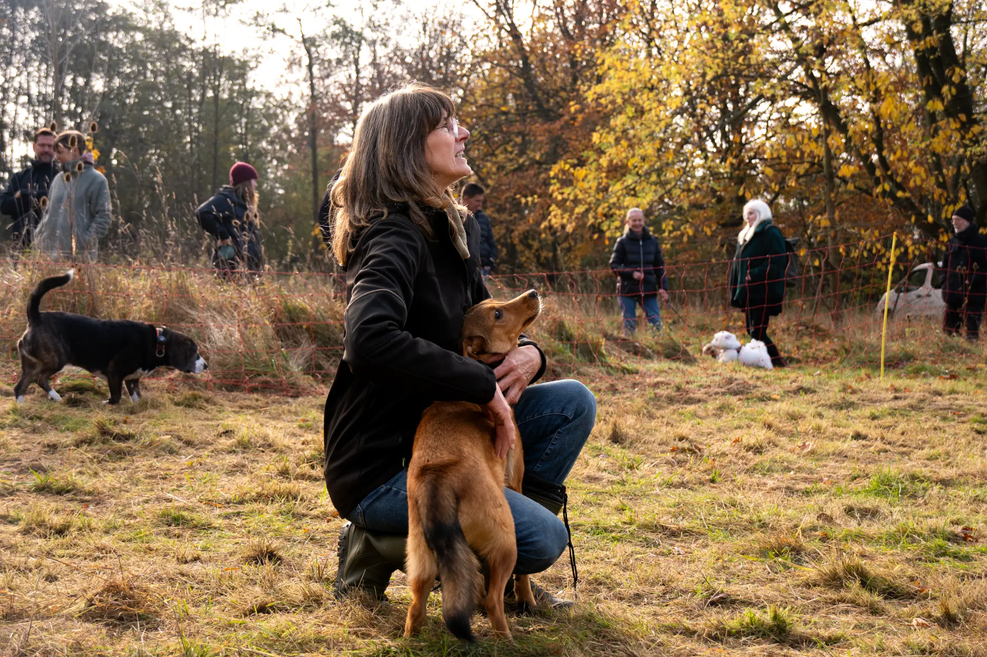 Stefanie Riemer HundeschuleN Dortmund mit Mischling Pinscher Spitz